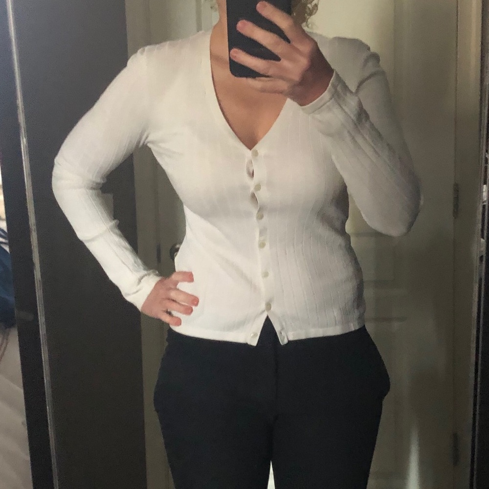 Guess Collection Vneck Cardigan - Picture 4 of 5
